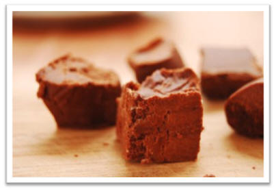 Dark Chocolate fudge made with coconut oil and honey